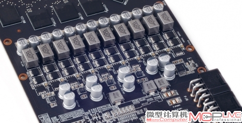 华硕HD7970的供电相数要高出公版